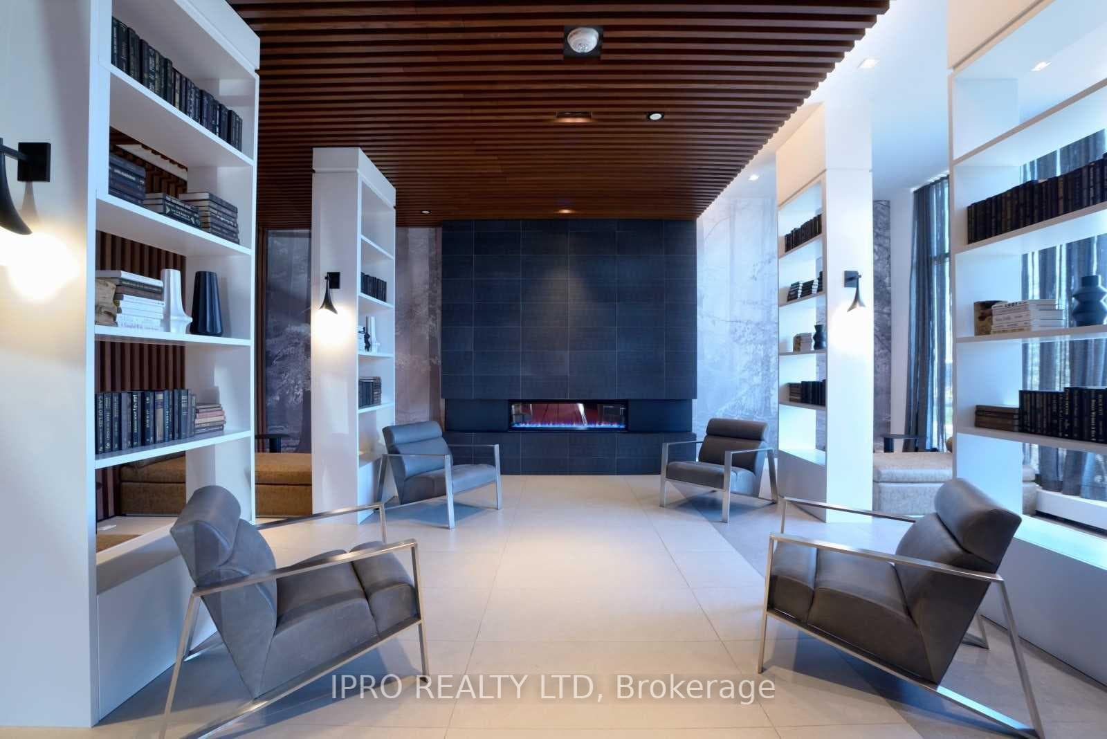 297 Oak Walk Drive Unit 2306 photo 5