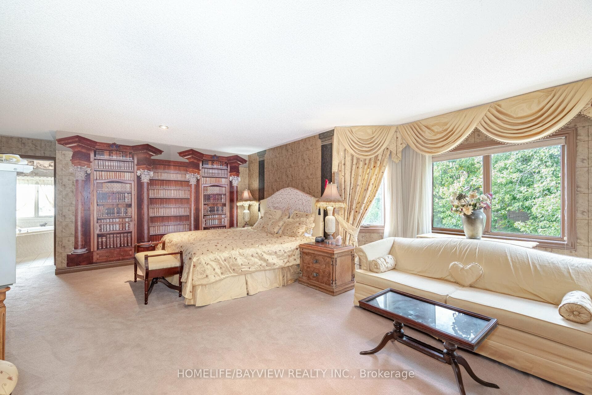 250 Laurentian Boulevard photo 21