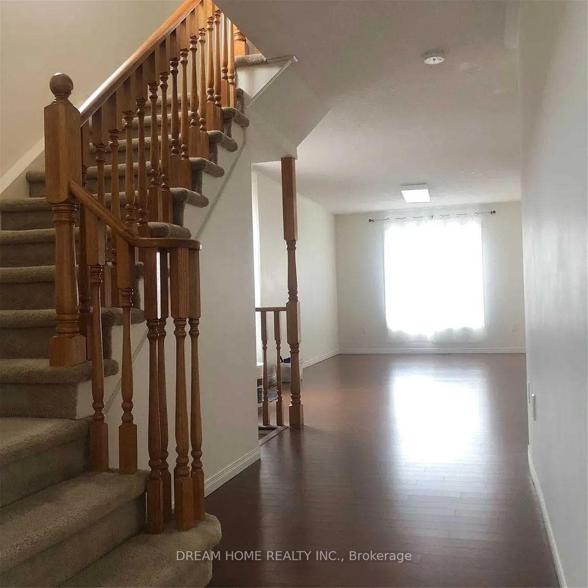 53 Charles Sturdy Road photo 2