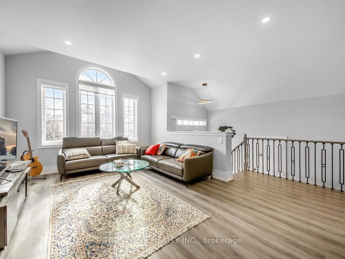 156 Edward Jeffreys Avenue photo 8