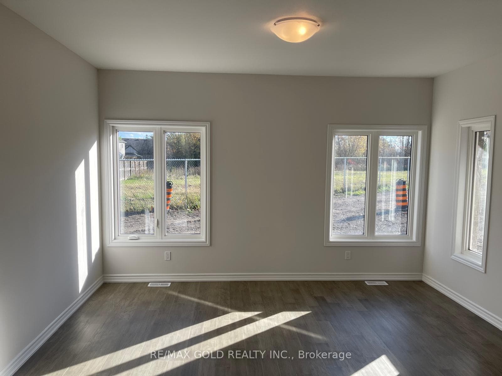 29 Laugher Avenue photo 11