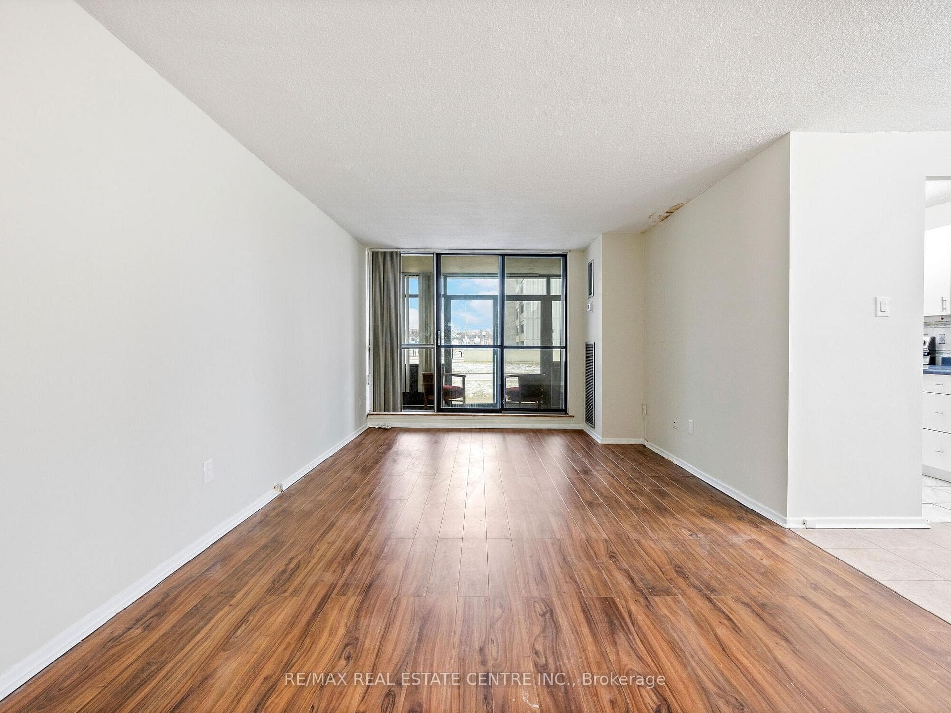 15 Kensington Road Unit 101 photo 9