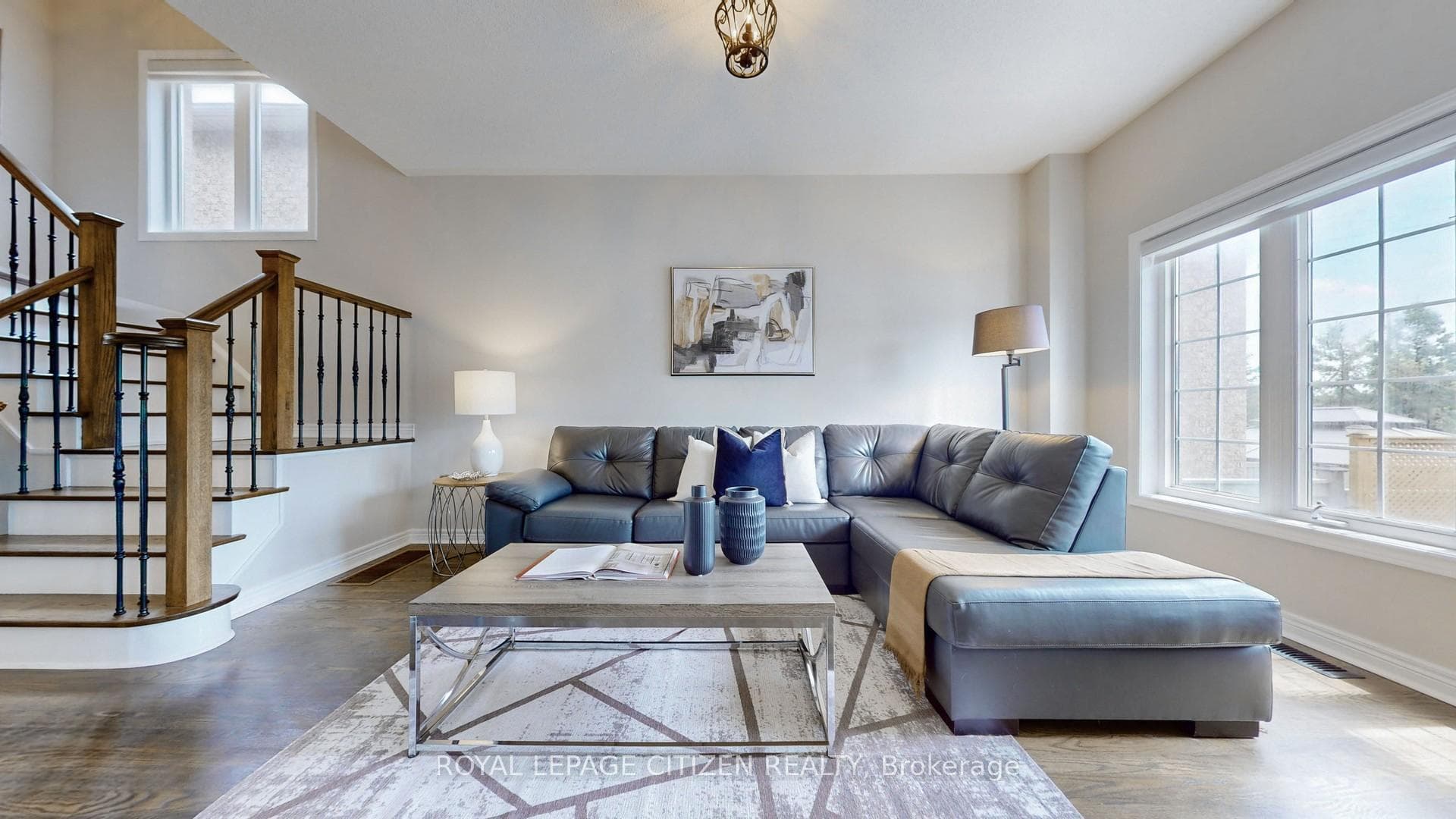 83 Condotti Drive photo 2