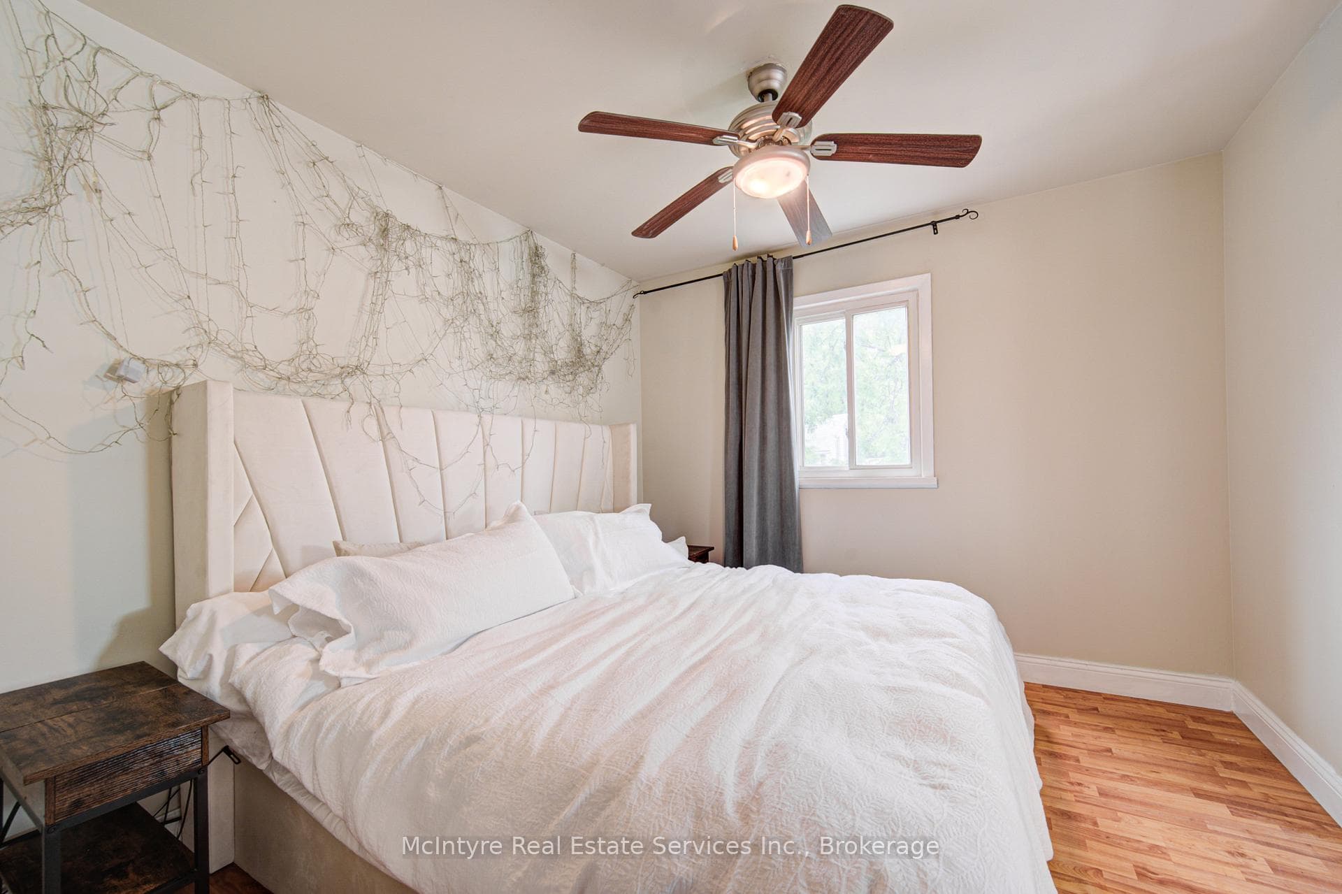 154 Grand Avenue photo 40