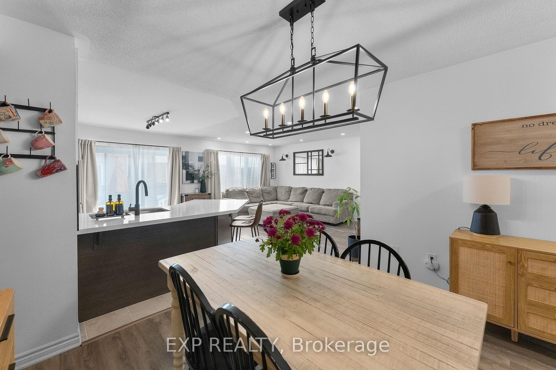 55 Hatt Court photo 12