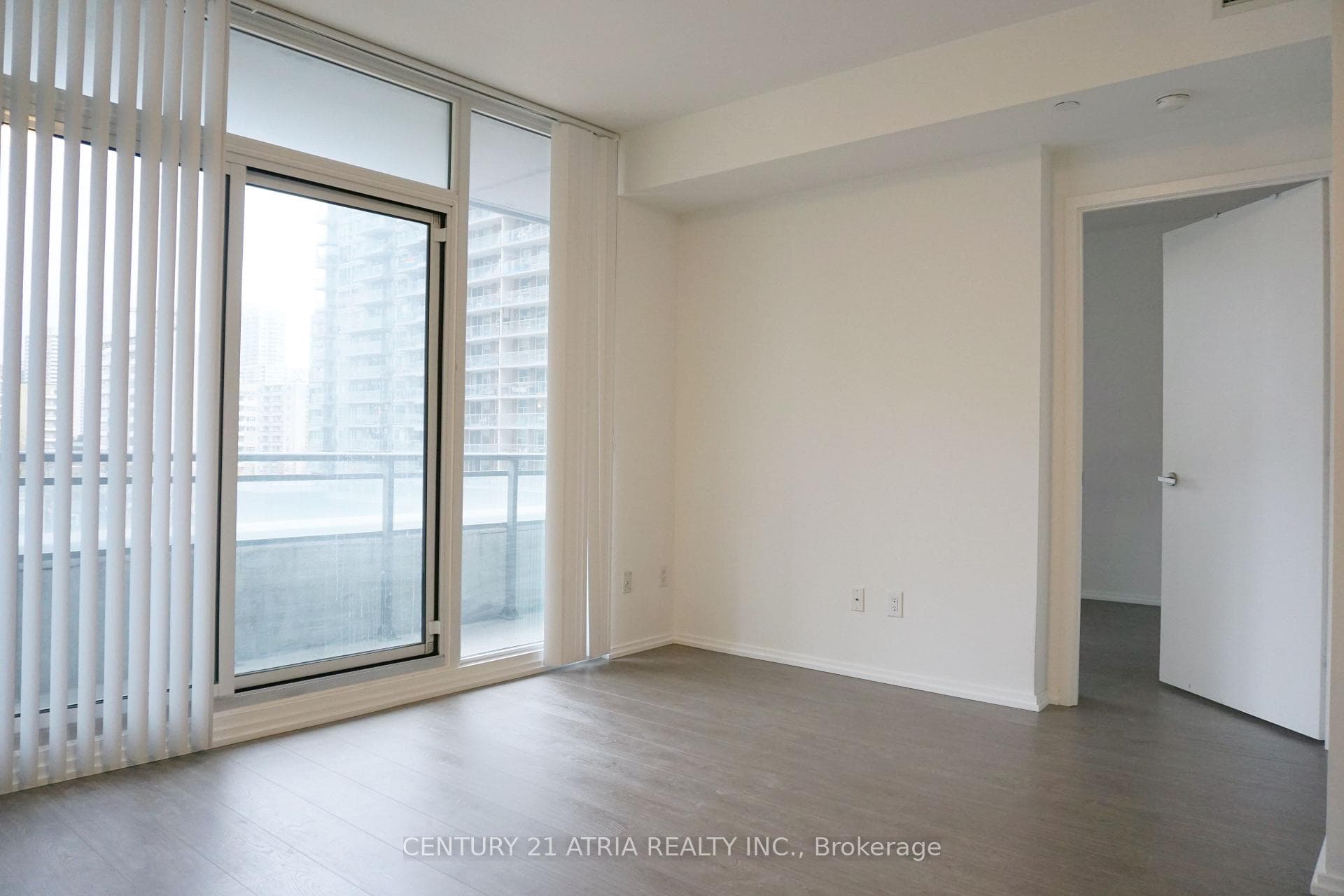 45 Charles Street Unit 711 photo 5