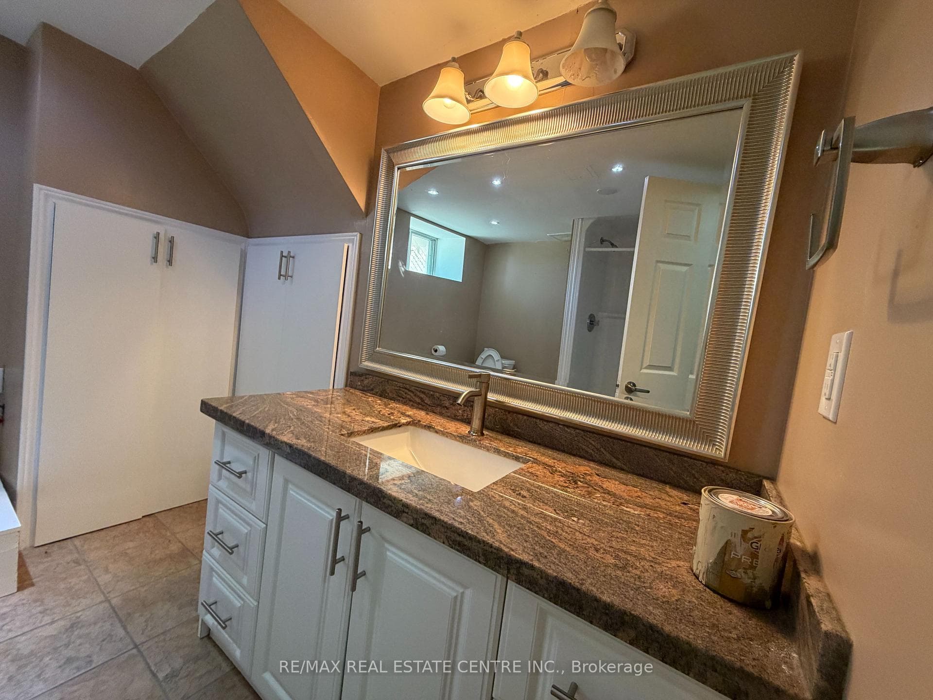 11580 Britannia Road photo 22