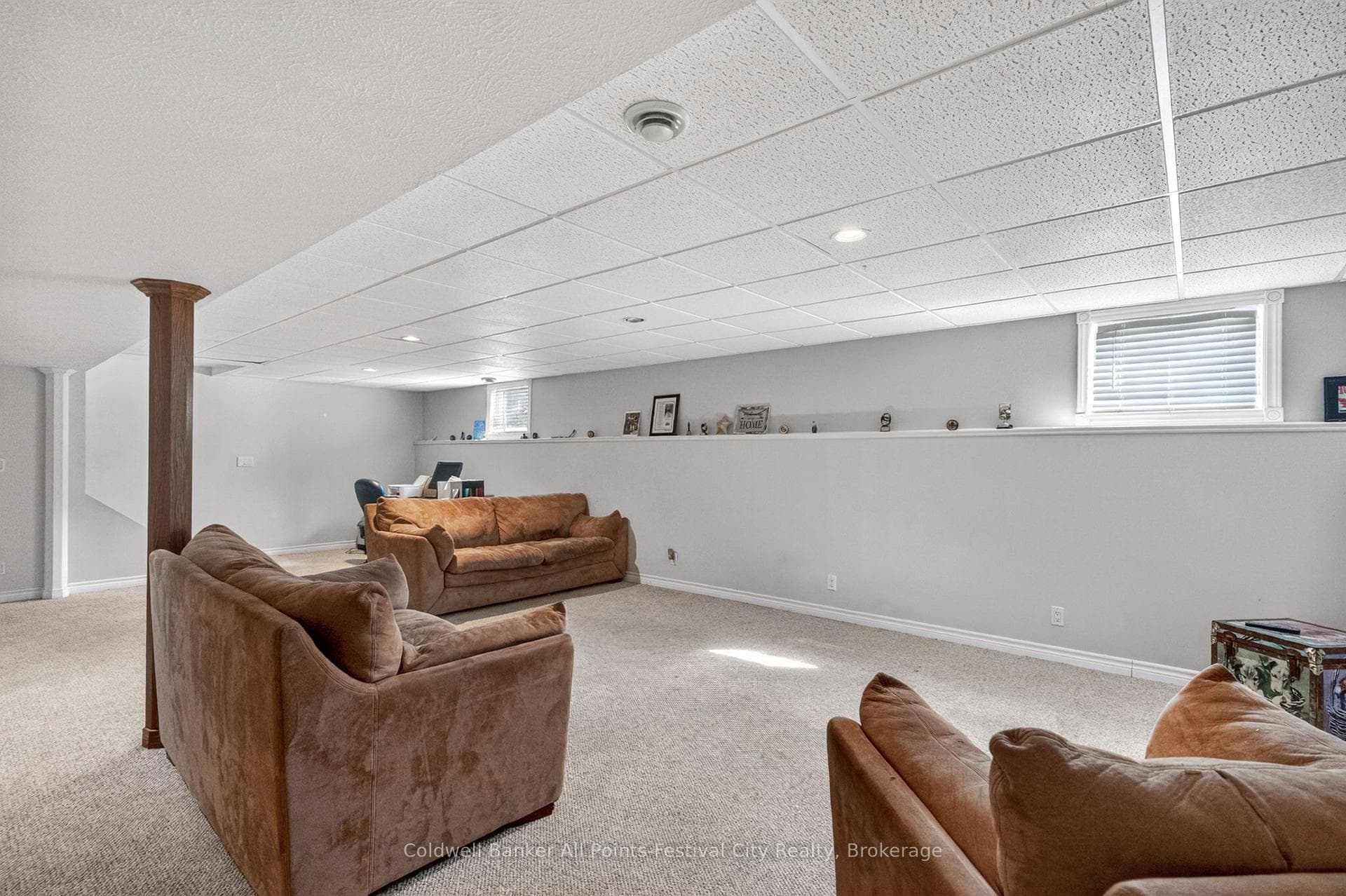 695 Hamilton Street photo 34