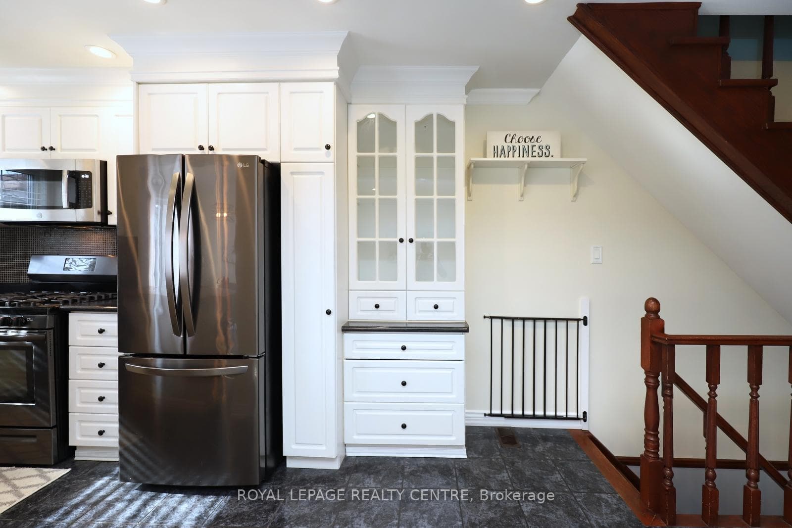 4142 Quaker Hill Drive photo 8