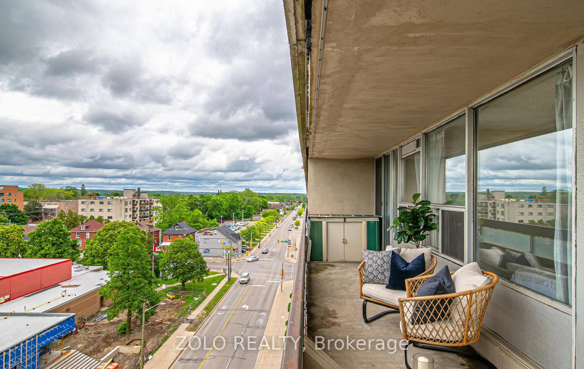 55 William St Unit #811