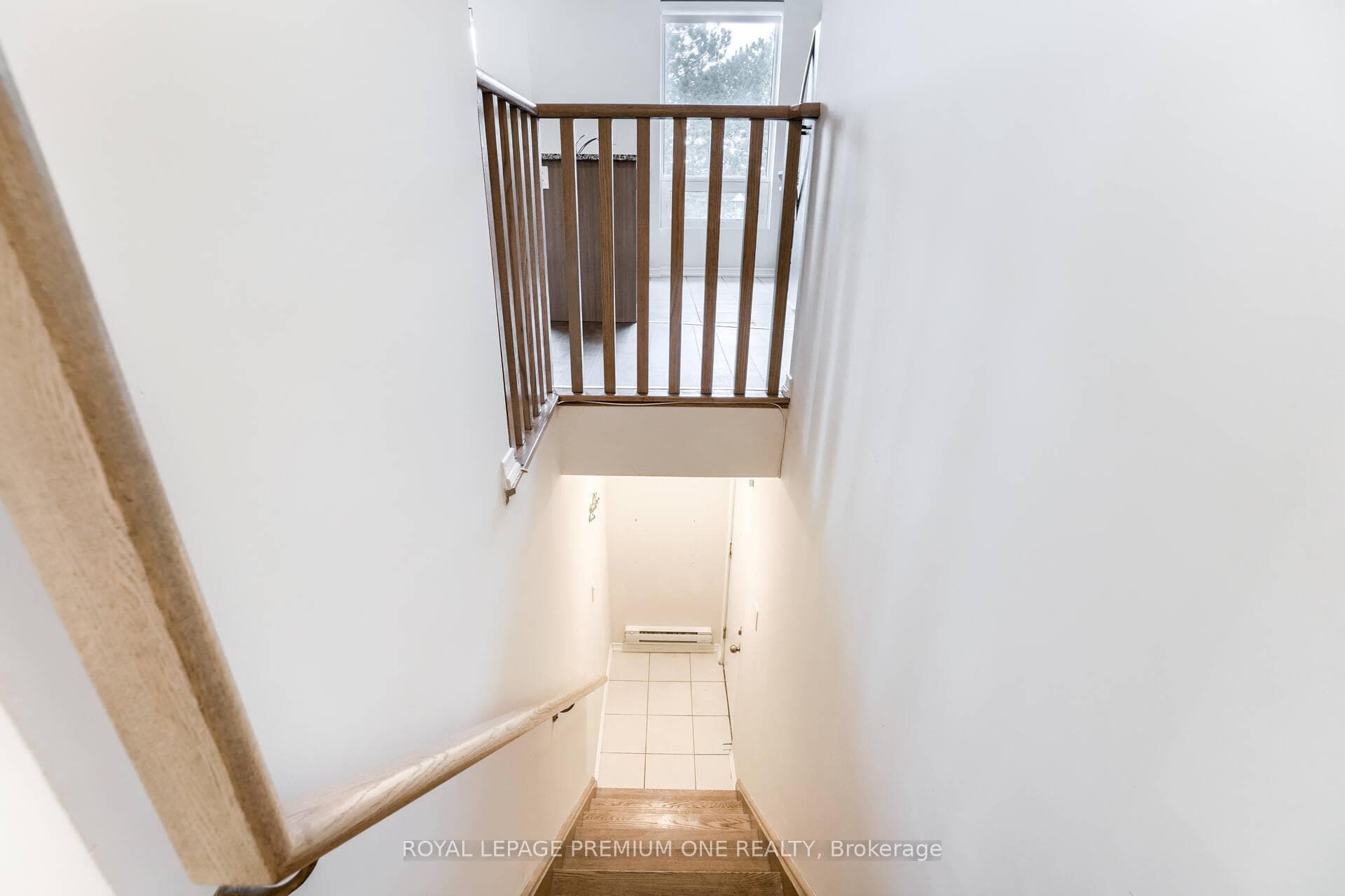 3 Applewood Lane Unit 211 photo 6
