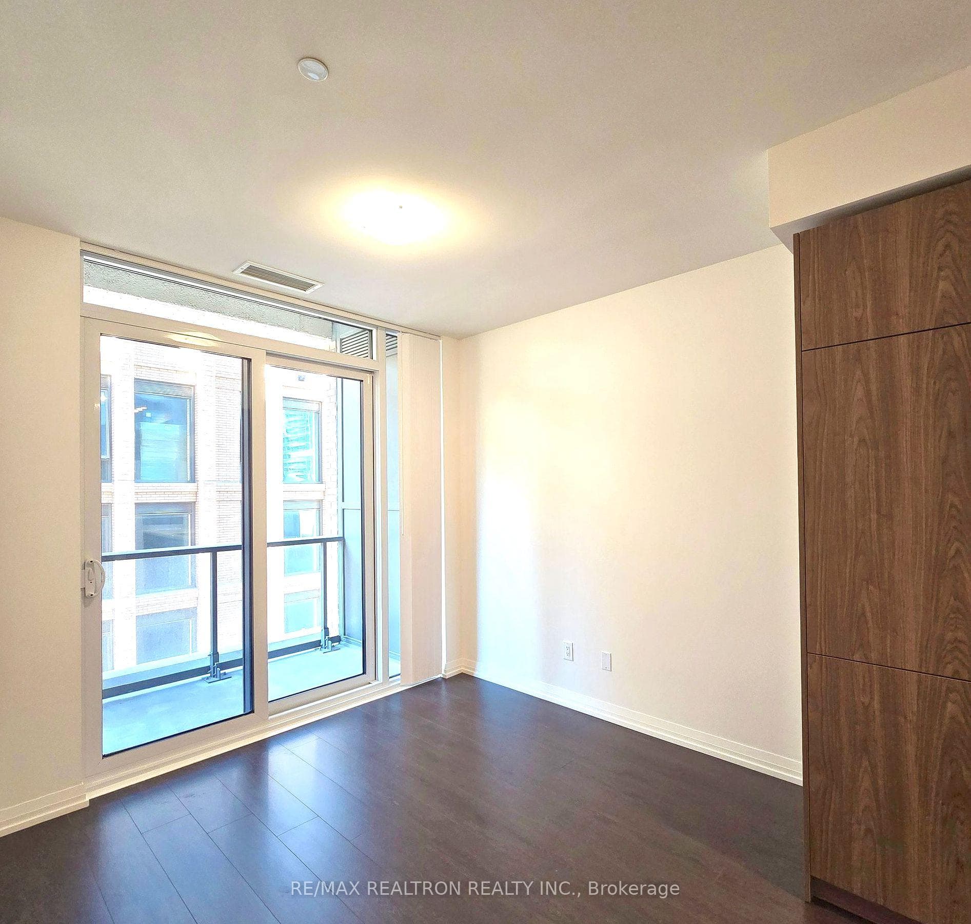 8 Widmer Street Unit 1204 photo 15