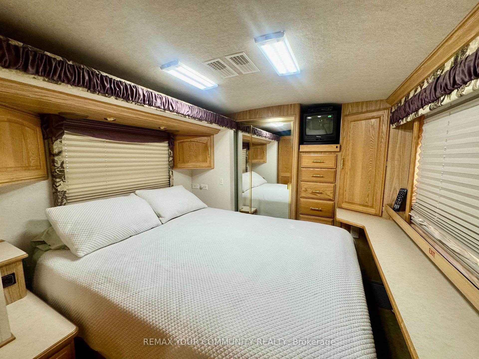 285 Crydermans Side Road Unit 9 photo 8