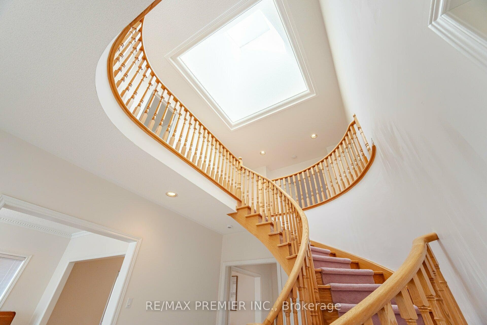 350 Calvert Road photo 6