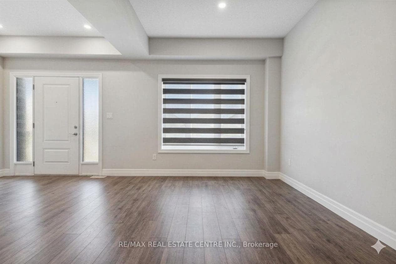 815 Sarnia Road Unit 1 photo 6