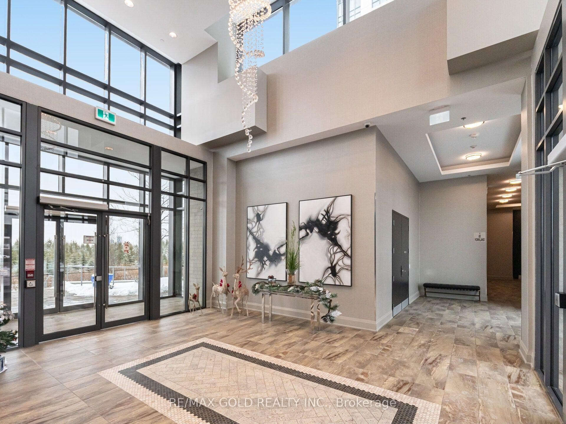 65 Yorkland Boulevard Unit 111 photo 3